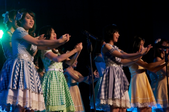 Melihat serunya JKT48 Gingham Check Handshake Festival