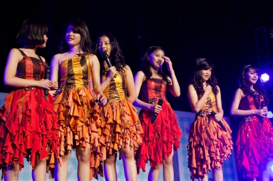 Melihat serunya JKT48 Gingham Check Handshake Festival