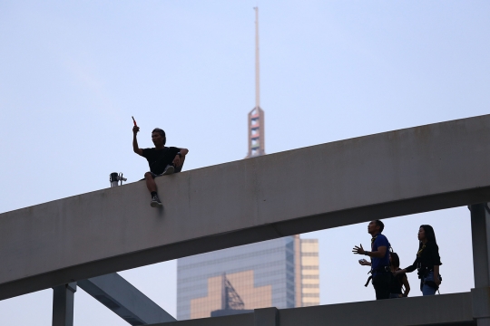 Minta blokade jalan Hong Kong dibuka, pria ini ancam bunuh diri