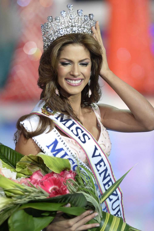 Mahasiswi 20 tahun ini raih gelar Miss Venezuela 2014