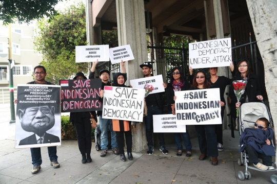 Aksi WNI protes UU Pilkada di kantor Twitter, San Francisco