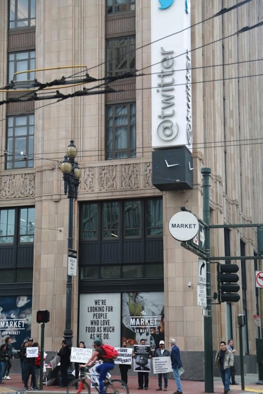 Aksi WNI protes UU Pilkada di kantor Twitter, San Francisco