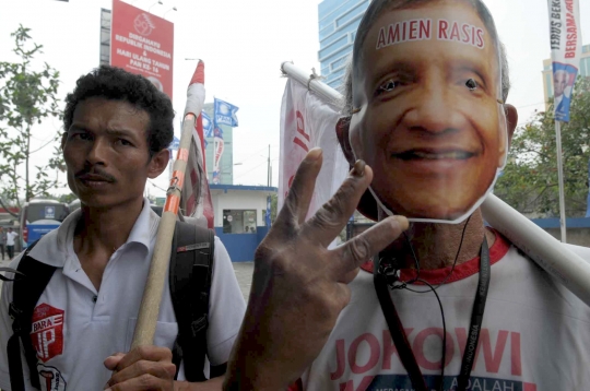 Jalan kaki Malang-Jakarta, Giman akhirnya finis di kantor PAN