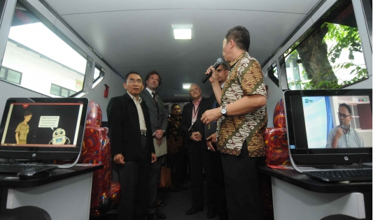Ini bus canggih tempat belajar antikorupsi yang diluncurkan KPK