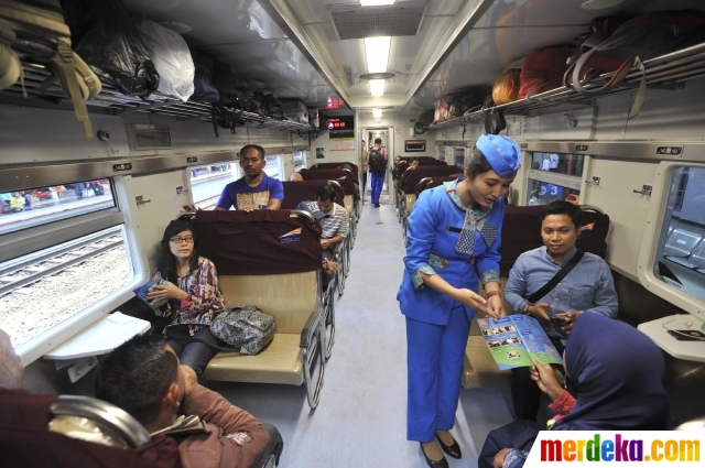 Foto Melihat KA Jayabaya kereta ekonomi baru rute 