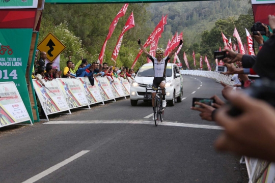 7 Pembalap Indonesia tumbang kelelahan di etape III Tour de Ijen