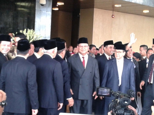 Prabowo bersama jajaran petinggi KMP hadiri pelantikan Jokowi-JK