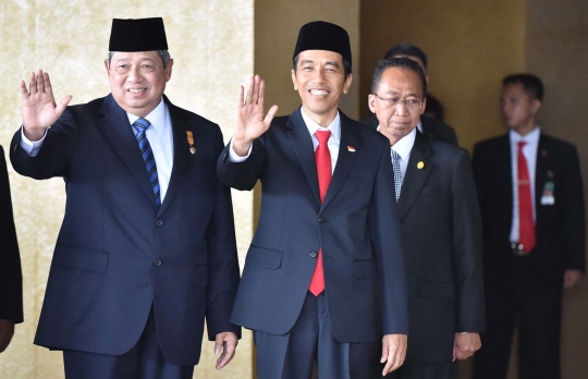 Wajah sumringah Jokowi hadiri pelantikan di Gedung MPR