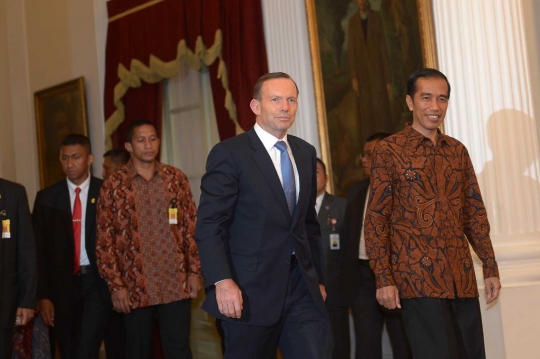 Gaya santai Jokowi terima kunjungan tamu negara di Istana
