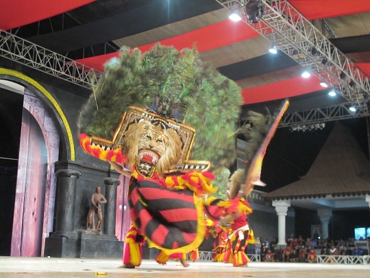 Kemeriahan Festival Reog Nasional ke XXI 2014 di Ponorogo