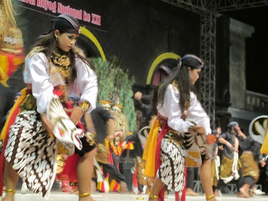 Kemeriahan Festival Reog Nasional ke XXI 2014 di Ponorogo