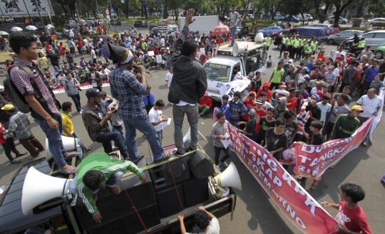 Relawan Jokowi-JK tolak calon menteri bertanda merah di Istana