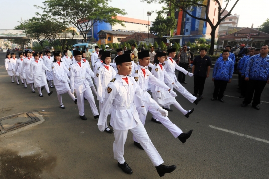 Pelajar gelar upacara peringatan Hari Sumpah Pemuda