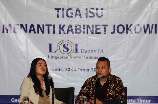 Survei LSI, rakyat salahkan Jokowi jika harga BBM naik