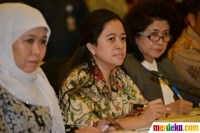 Foto : Puan pimpin rapat peluncuran Kartu Indonesia Sehat 