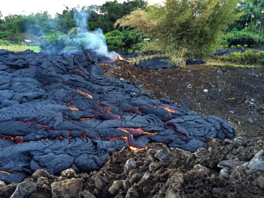 Dahsyatnya arus lahar panas Gunung Kilauea ancam penduduk Hawaii