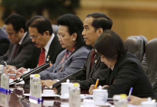 Keakraban Jokowi dan Xi Jinping saat gelar pertemuan di Beijing