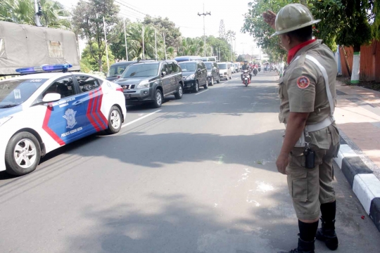 Hari Pahlawan, polisi lalu lintas Kediri berpakaian tempo dulu