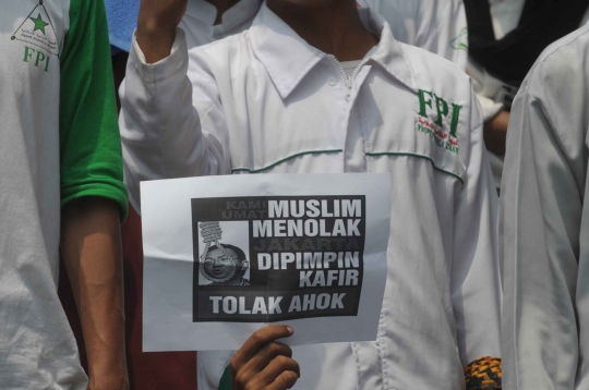 Aksi Habib Rizieq pimpin massa FPI demo tolak Ahok