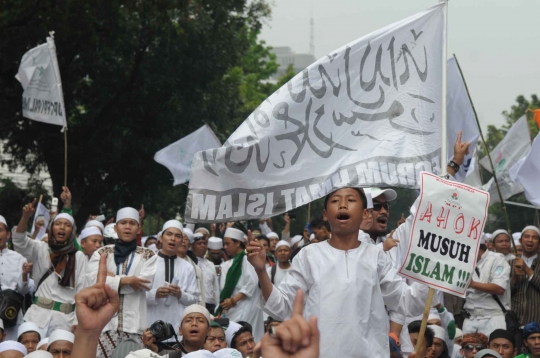 Aksi Habib Rizieq pimpin massa FPI demo tolak Ahok