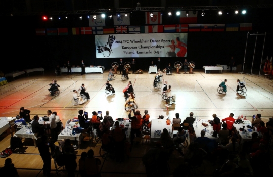 Uniknya kejuaraan dansa kursi roda di Eropa