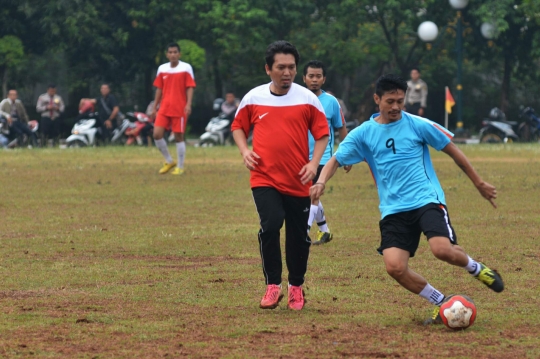 Kompaknya KIH dan KMP kalahkan wartawan saat tanding sepakbola