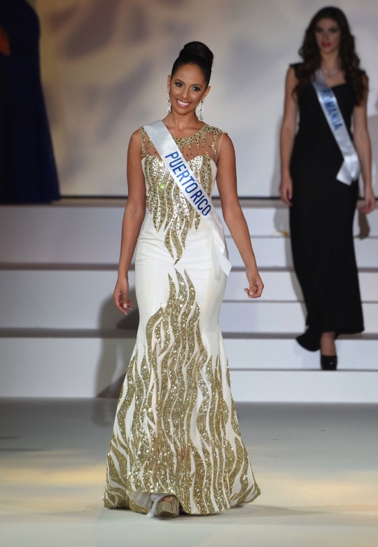 Mahasiswa 21 tahun ini dinobatkan jadi Miss International 2014
