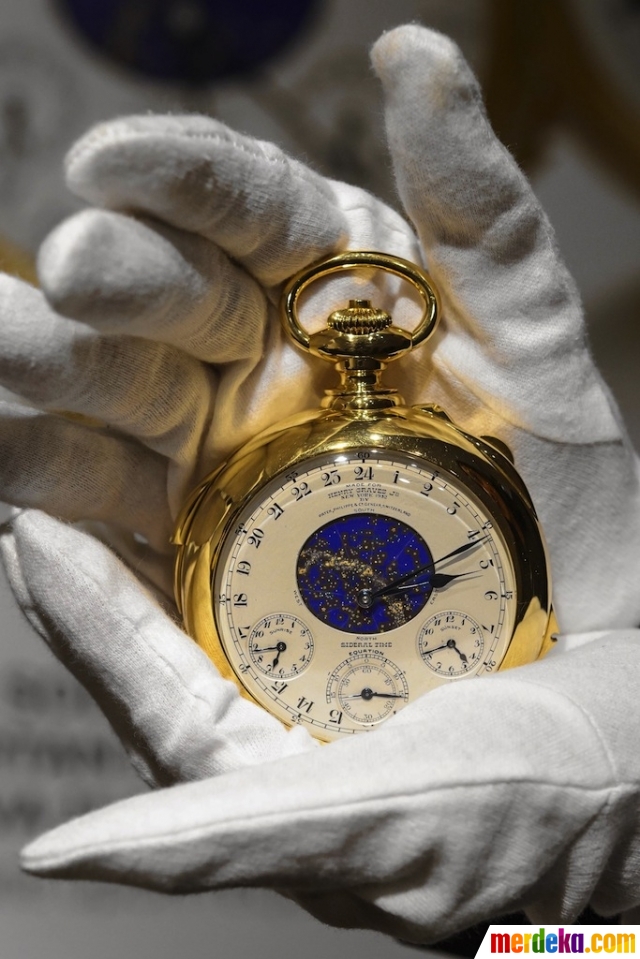 Foto : Jam Swiss berlapis emas ini laku terjual Rp 260 