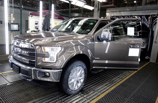 Mengintip perakitan All-New Ford F-150 berkerangka alumunium