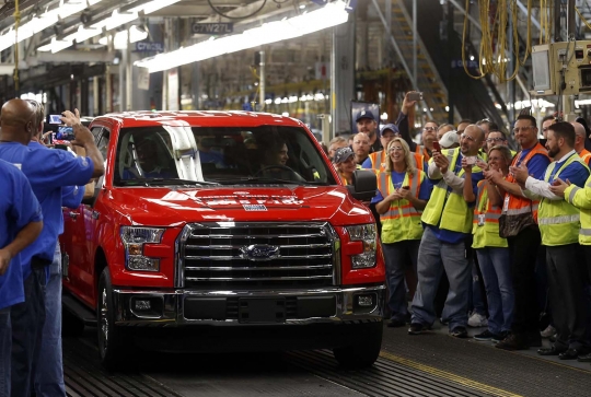 Mengintip perakitan All-New Ford F-150 berkerangka alumunium