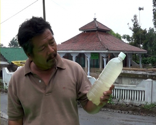 Terkontaminasi material Kelud, warga terpaksa minum air belerang