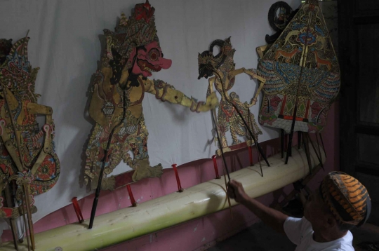 Kisah Ladino, pembuat wayang asal Solo yang menetap di Lampung