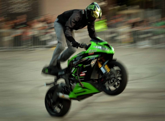 Freestyle memukau di Progressive International Motorcycle Show