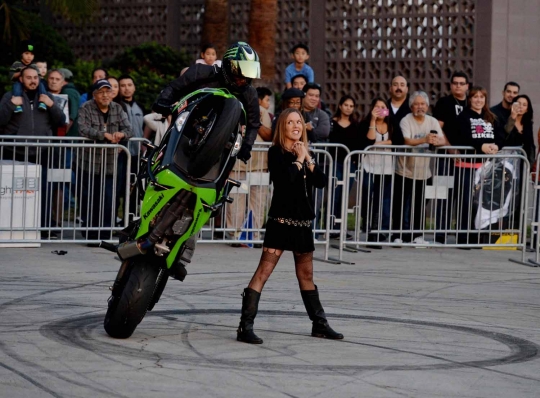 Freestyle memukau di Progressive International Motorcycle Show