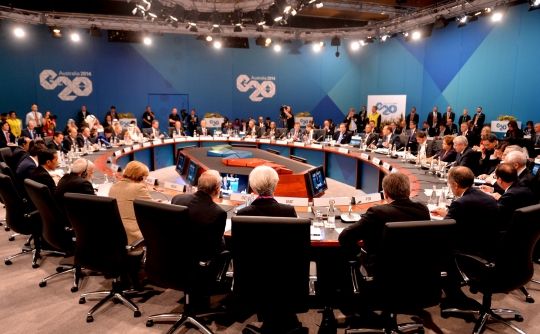 Presiden Jokowi saat hadiri sidang pleno KTT G20 di Australia