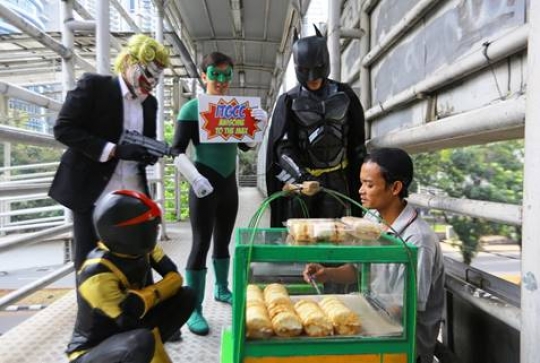 Para superhero sambangi car free day di Jakarta