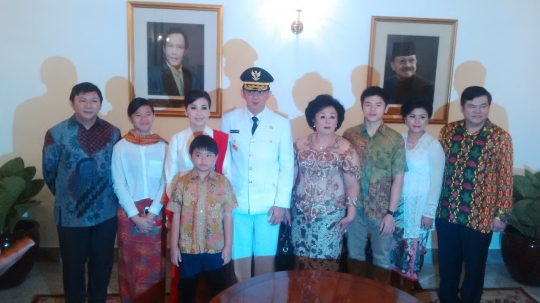 Persiapan Ahok sebelum menuju ke pelantikan di Istana