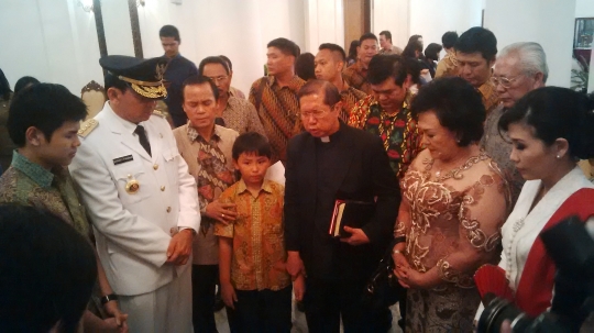 Persiapan Ahok sebelum menuju ke pelantikan di Istana