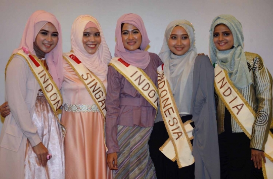 Pesona finalis Miss World Muslimah 2014 ikuti sesi foto di Yogya