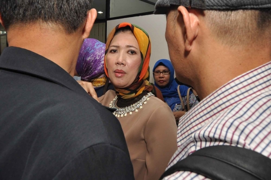 Wali Kota Palembang dan istri bersama-sama jalani sidang perdana
