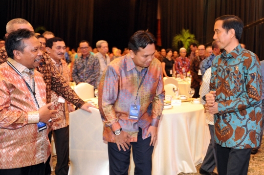 Berbatik biru, Jokowi bikin beda di acara Bankers Dinner BI