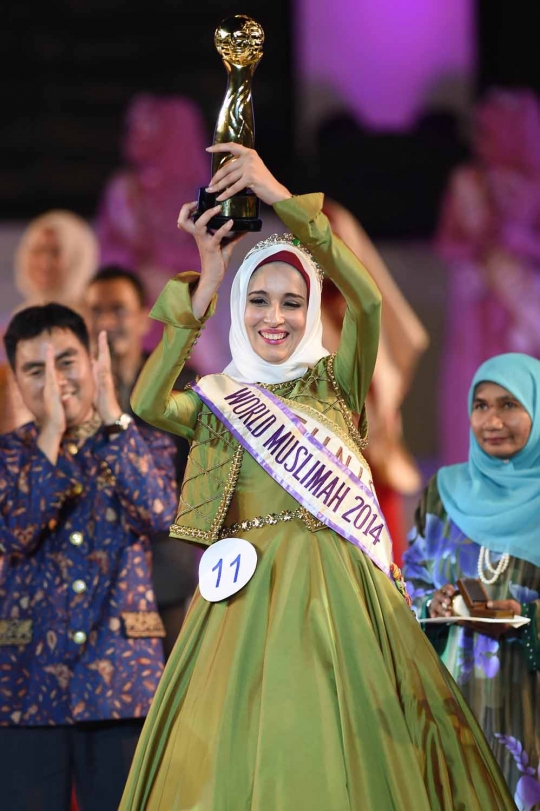 Ahli komputer asal Tunisia raih Miss World Muslimah 2014