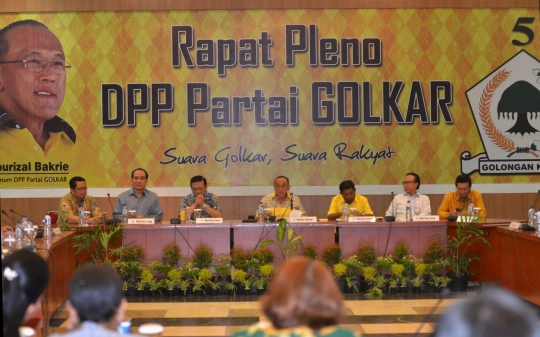 Ical pimpin rapat pleno bahas persiapan Munas Golkar