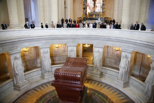 Menengok kemegahan makam Napoleon Bonaparte di Les Invalides