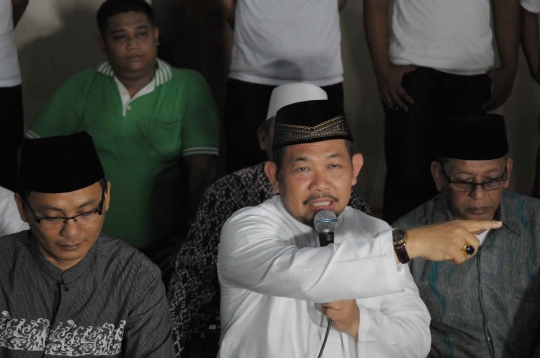 Ini gaya Gubernur DKI Jakarta tandingan Fahrurrozi pilihan FPI