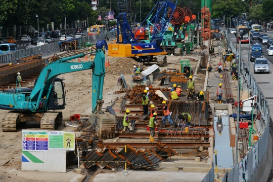 Melihat perkembangan proyek MRT di kawasan Senayan