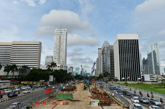 Melihat perkembangan proyek MRT di kawasan Senayan