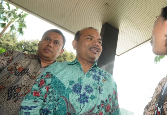 Menteri PPN Andrinof Chaniago laporkan harta kekayaan ke KPK