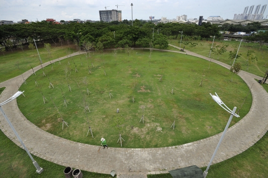 Melihat Taman Hutan Kota yang hijaukan kawasan Pluit