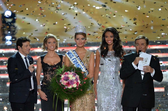 Cantiknya mahasiswi peraih mahkota Miss France 2015